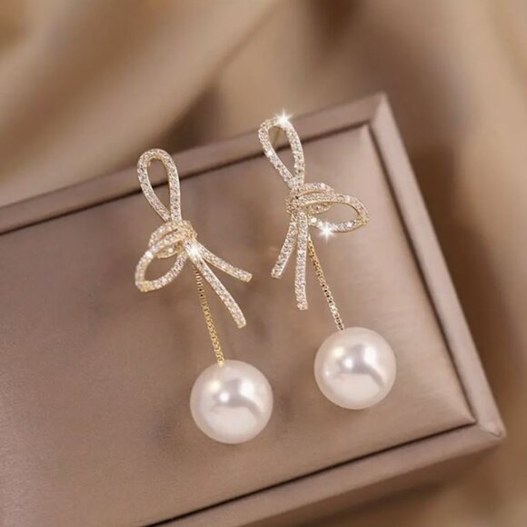 NEW Taylor Gold Pave Crystal Bow Pearl Drop Earrings Front to Back - Picture 2 of 3